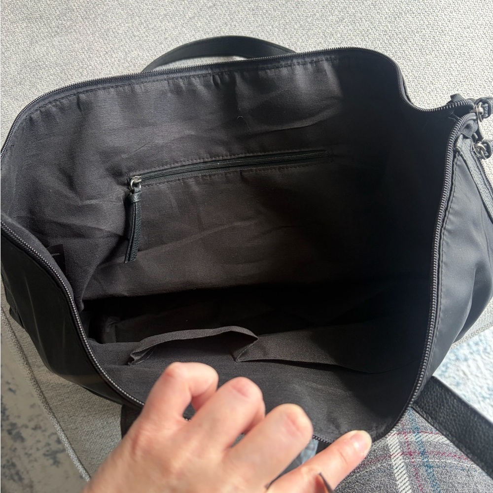 NWT Botkier Black Tote Bag - Picture 6 of 7